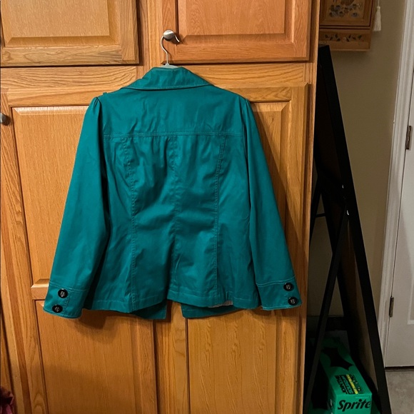 Marks & Spencer Teal Jacket ( U.K. Sizing )
This brand is one of Europe’s Best! - Picture 4 of 4